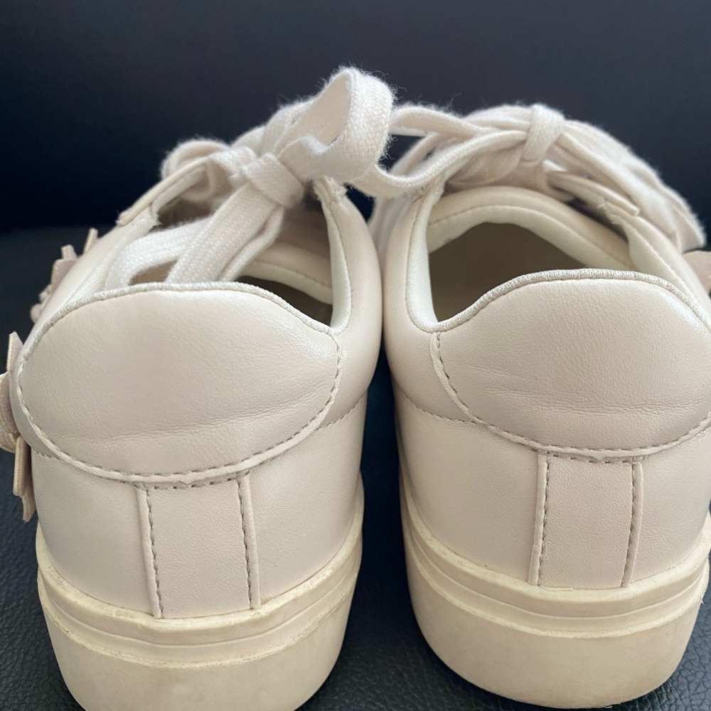 Sonoma Cream Kids Sneakers with Floral Design - Picture 4 of 7